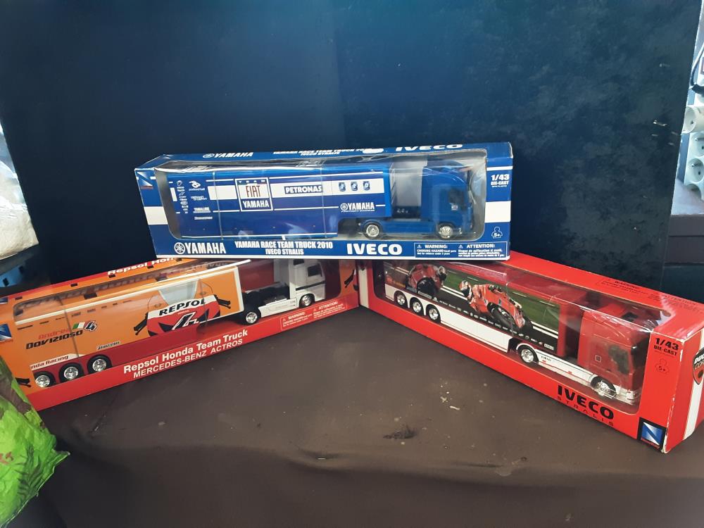 CAMION REMORQUE 1:43