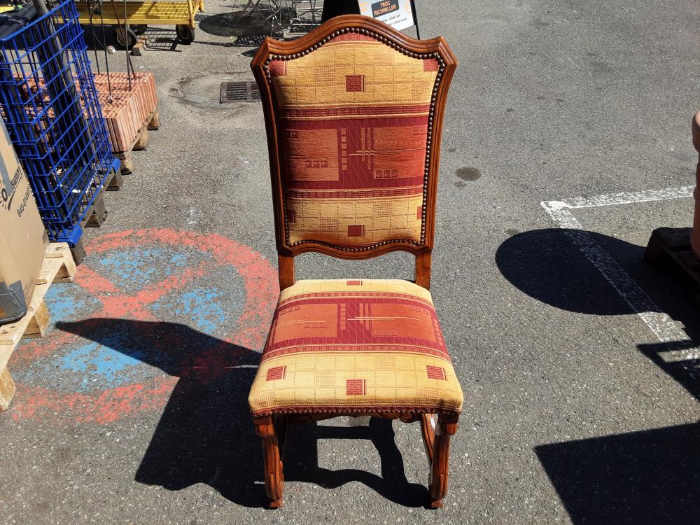 LOT DE 6 CHAISES EN CHENE TISSU JAUNE ET ROUGE