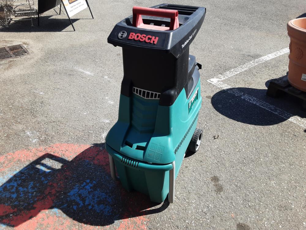 BROYEUR A BRANCHES ELECTRIQUE BOSCH