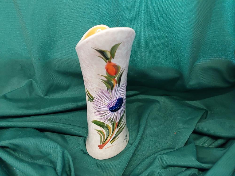 CRUCHE PEINT A LA MAIN DECOR FLEURS ANNEE 50 