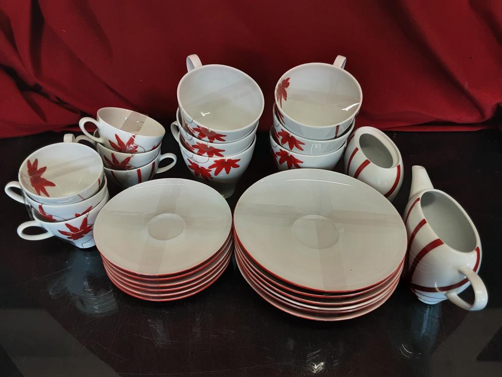 SERVICE À CAFÉ 6 PERSONNES BLANC FLEURS ROUGE