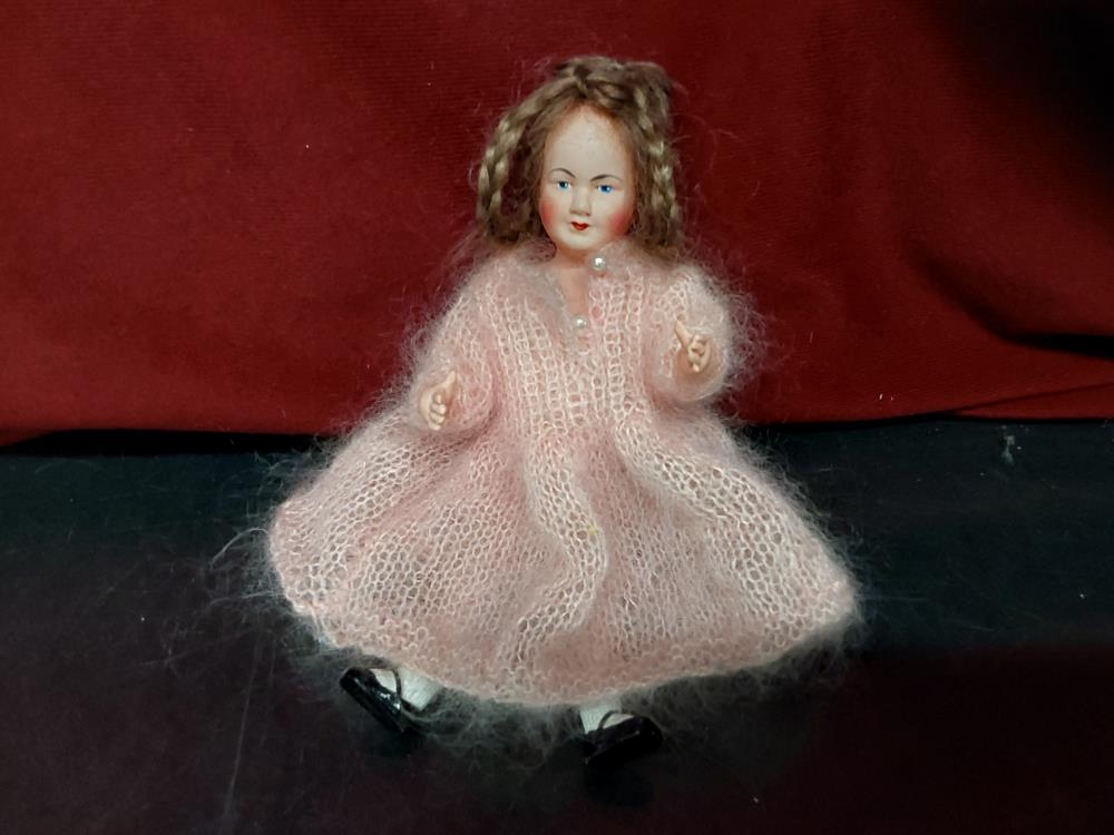 POUPÉE PORCELAINE CELLULOID ROBE ROSE