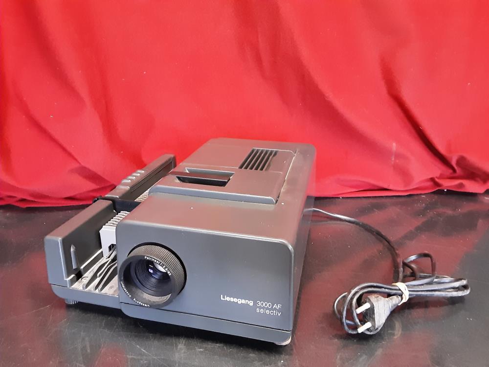 PROJECTEUR A DIAPO LIESEGANG 3000-AF SELECTIV SANS TELECOMMANDE