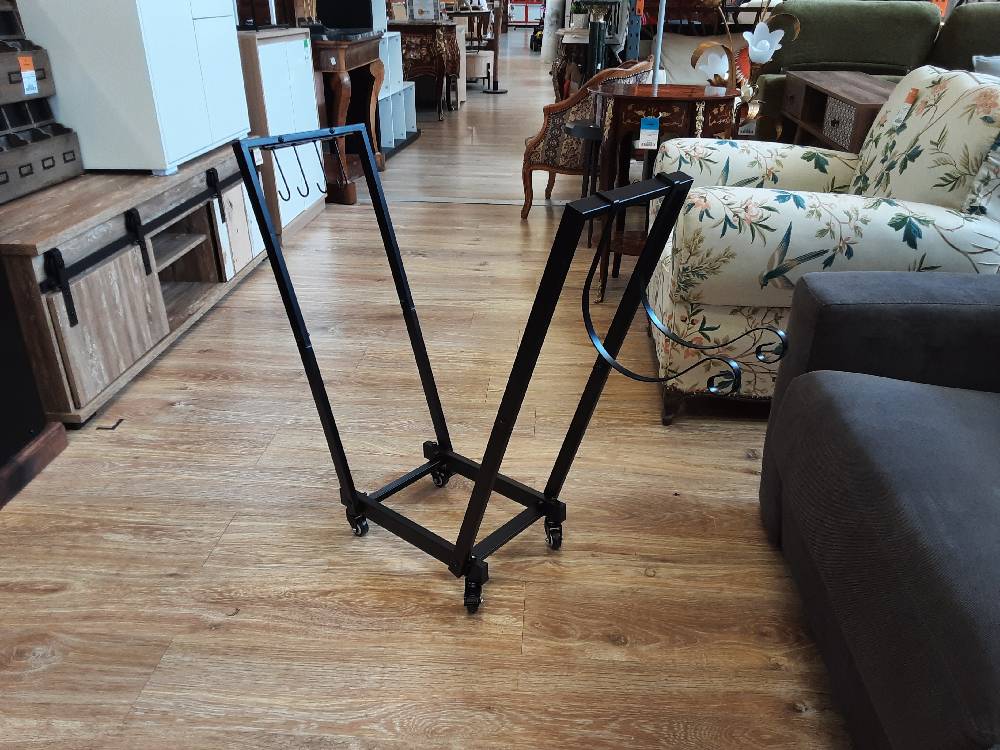 CHARIOT PORTE BUCHES MÉTAL NOIR (842-350V00BK) 2ÈME CHOIX