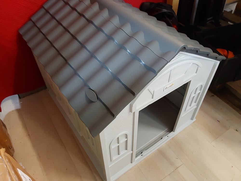 NICHE POUR CHIEN STYLE COTTAGE (D02-125V00GY) 2ÈME CHOIX