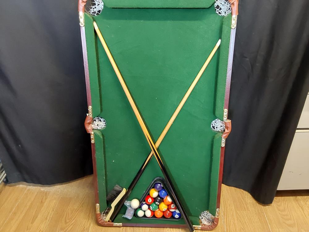 BILLARD DE TABLE