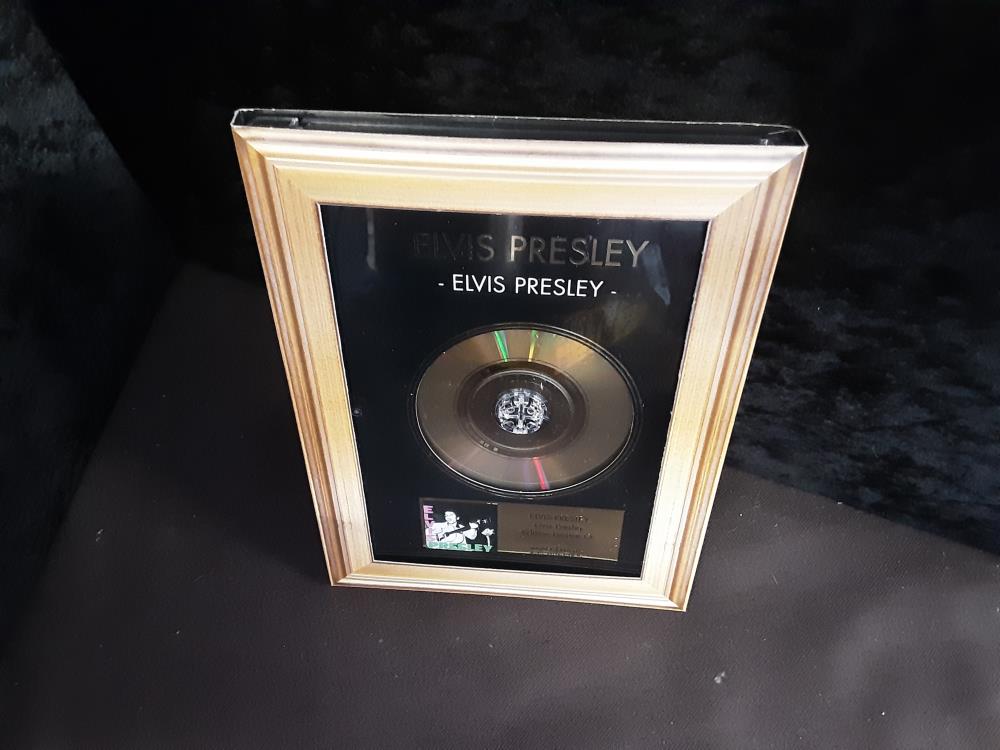 CD OR ELVIS PRESLEY