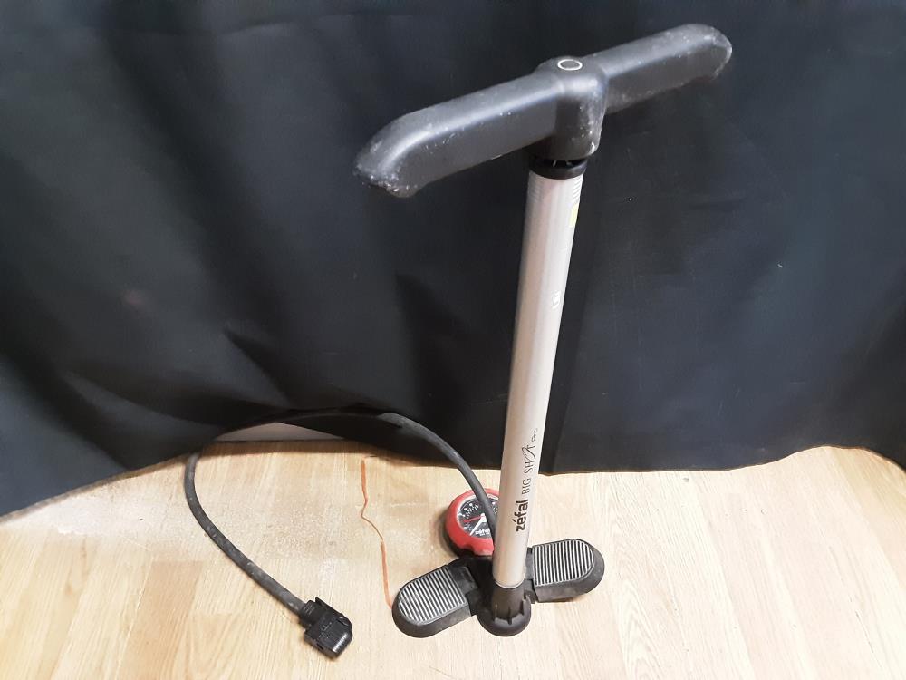 POMPE A VELO A PIED ZEFAL