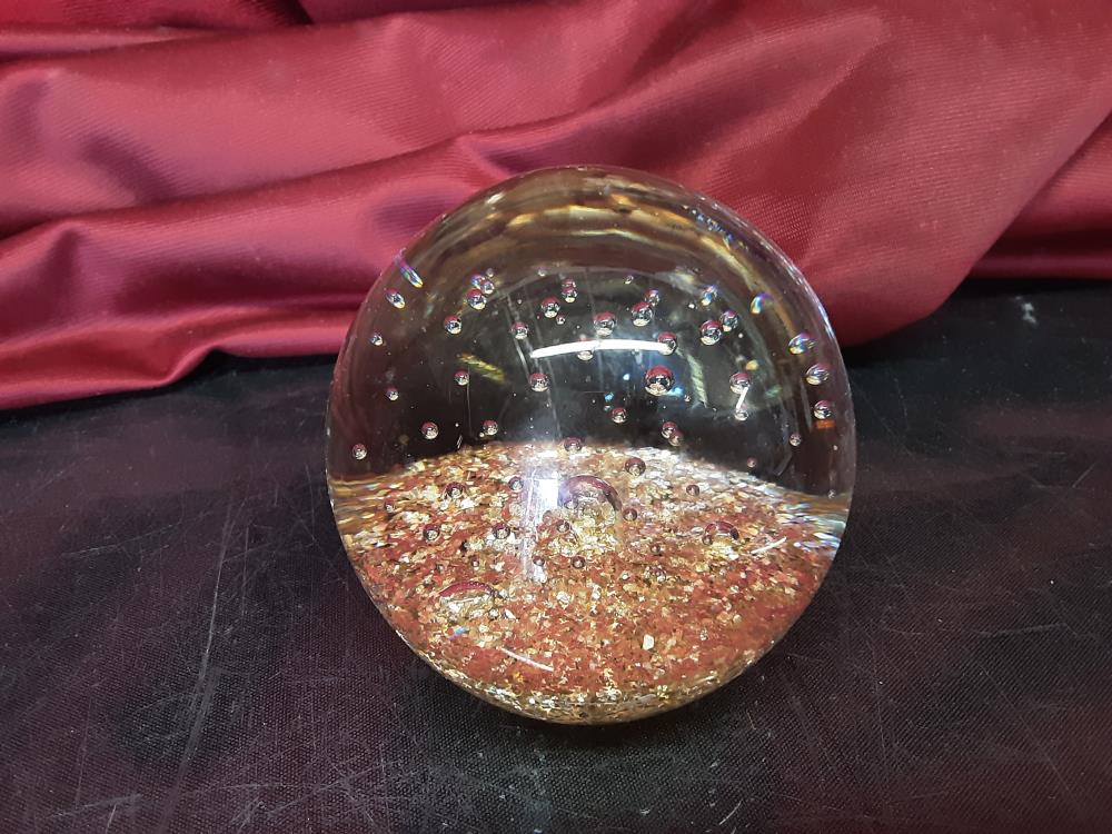 PRESSE PAPIER BOULE PAILLETTES