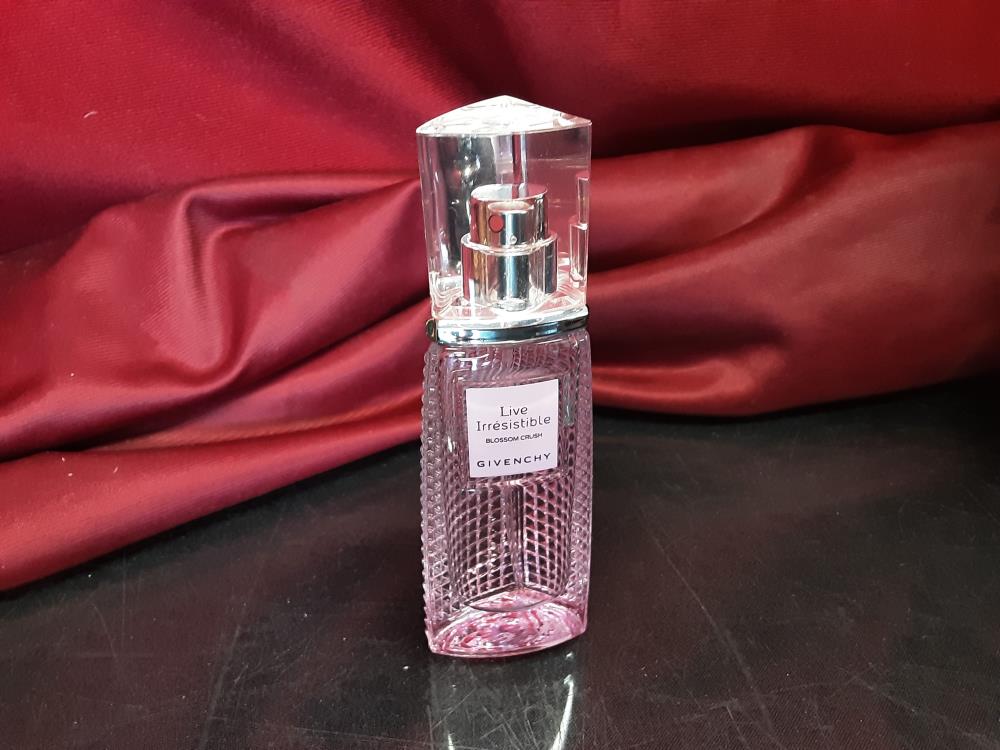 PARFUM GIVENCHY LIVE IRRESISTIBLE OUVERT