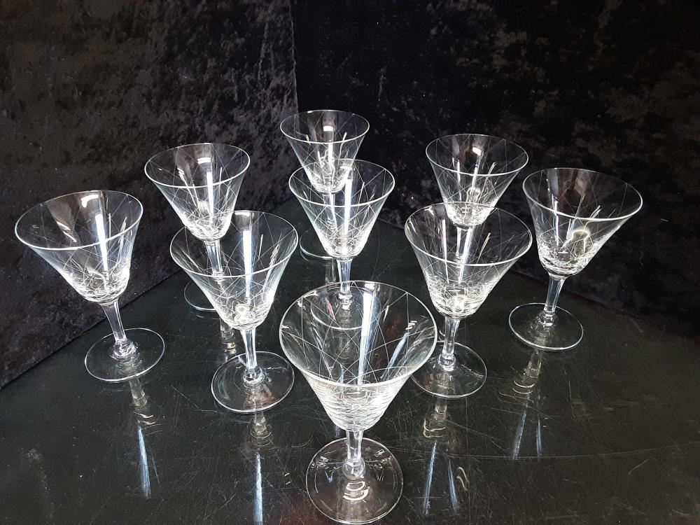 LOT DE 9 VERRES A PORTO SUR PIED - LOSANGES