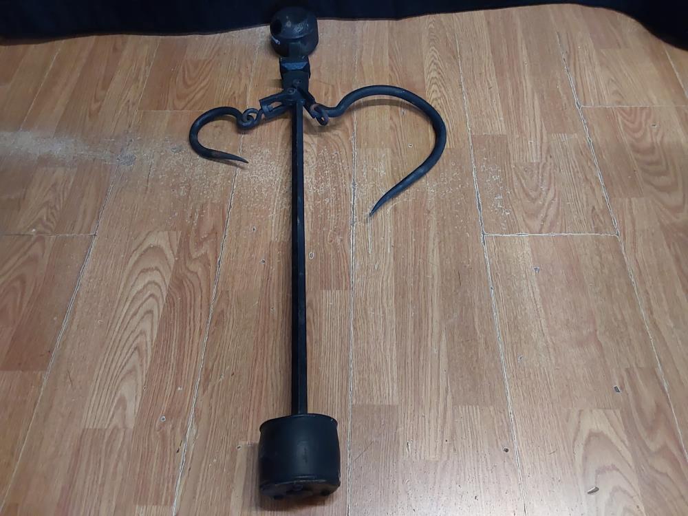BALANCE DE BOUCHERIE ANCIENNE DECORATIF