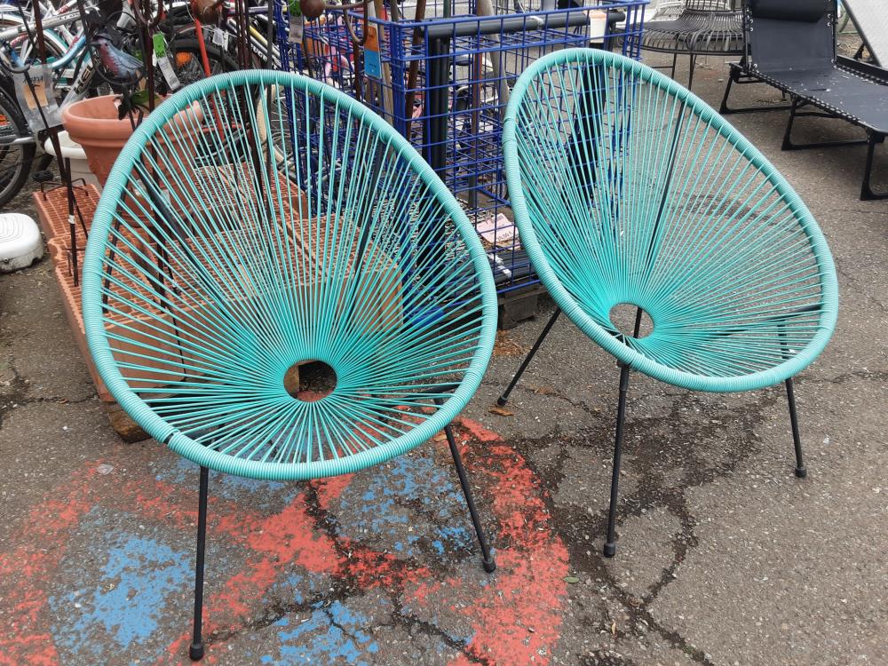 FAUTEUIL DE JARDIN VERT PIED METAL NOIR