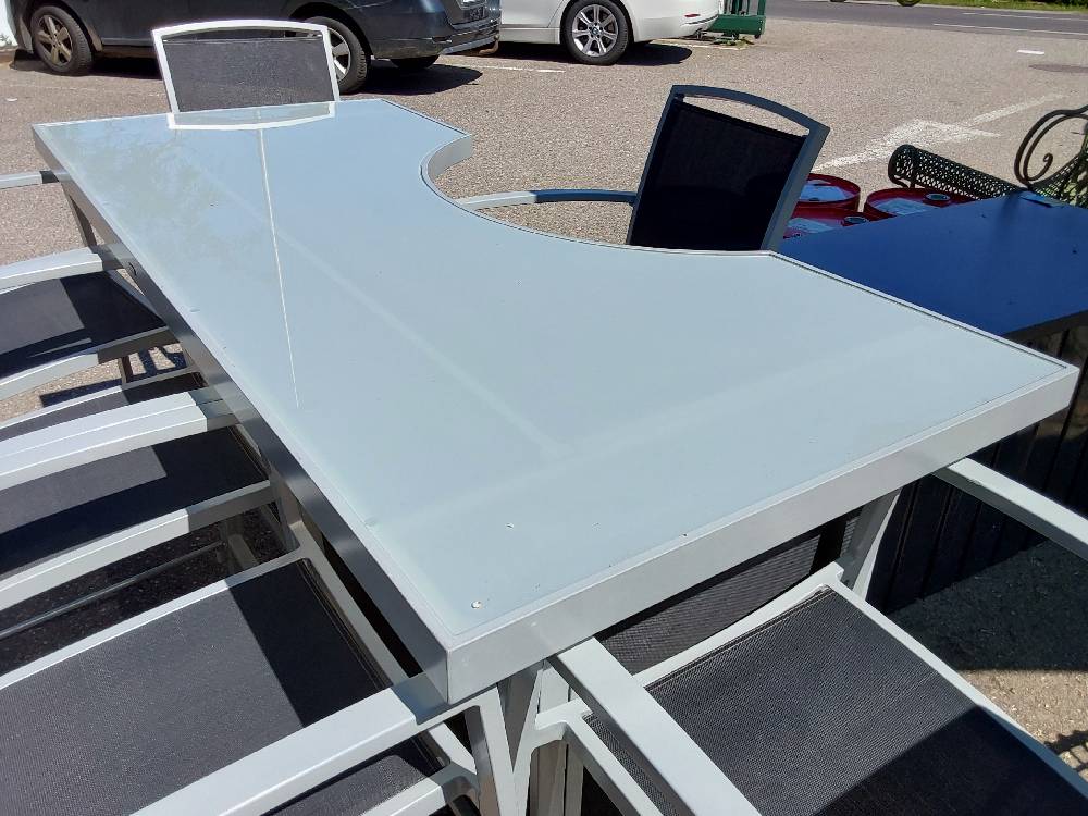 BAR TABLE D'EXTERIEUR EN ALU ET VERRE AVEC 6 FAUTEUILS + HOUSSES DE PROTECTION