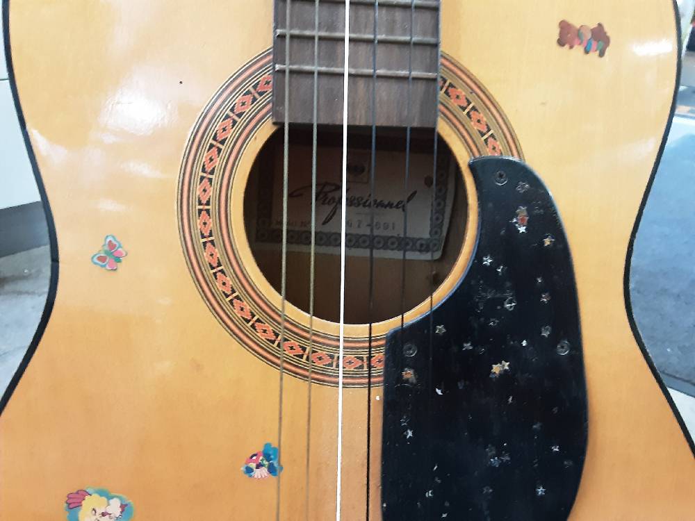 GUITARE ENFANT 