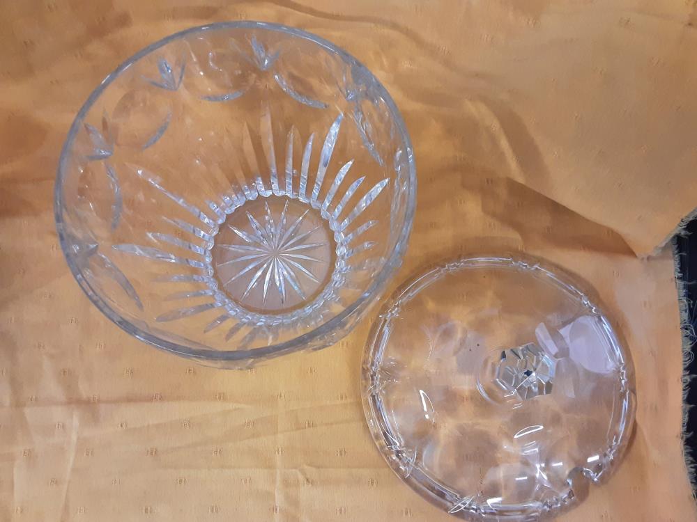 SALADIER AVEC COUVERCLE CRISTAL POUR SANGRIA