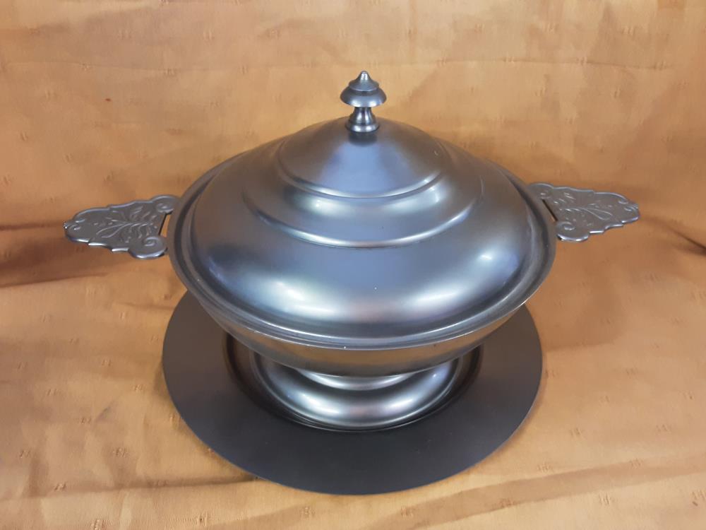 SOUPIÈRE INOX AVEC PLATEAU