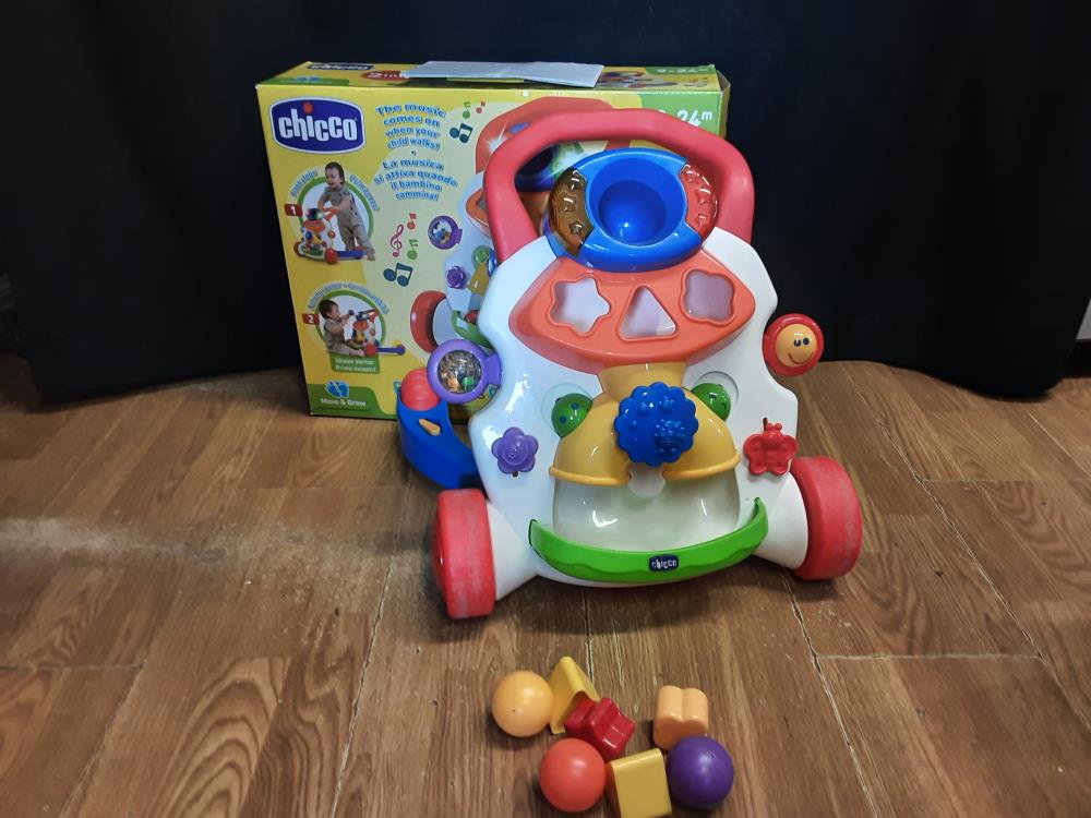 JEU EVEIL PREMIER PAS CHICCO