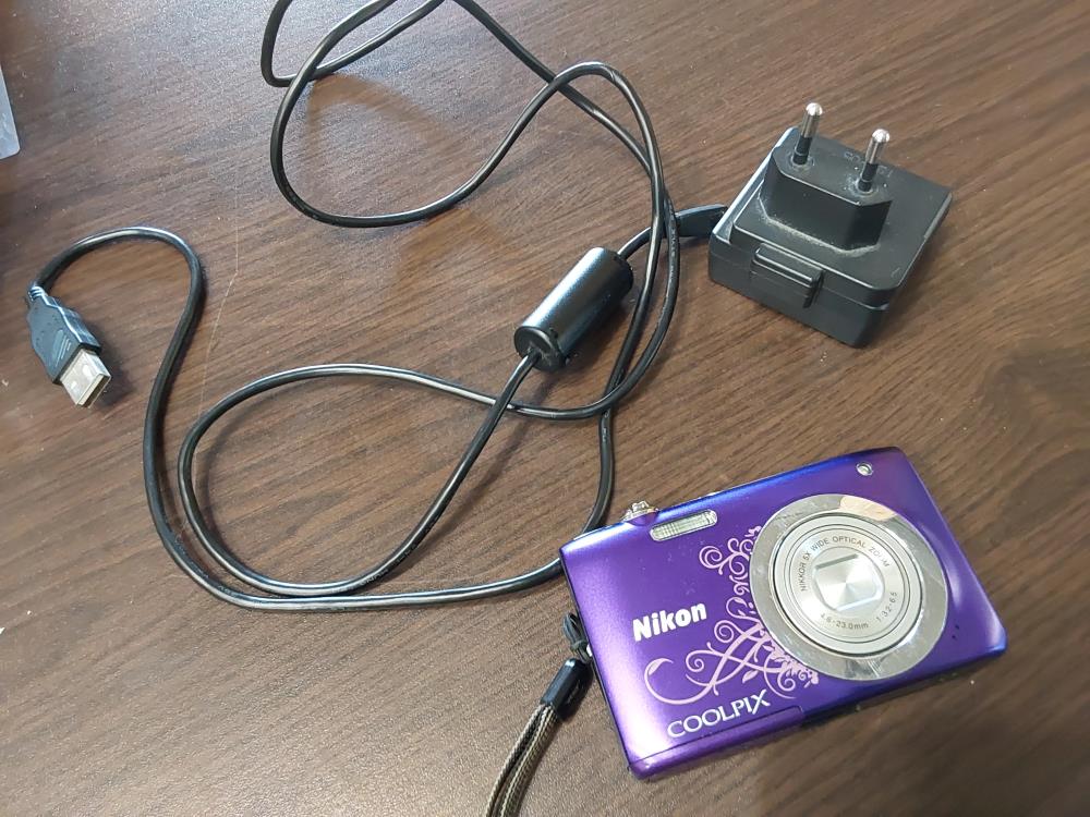APPAREIL PHOTO NIKON PM