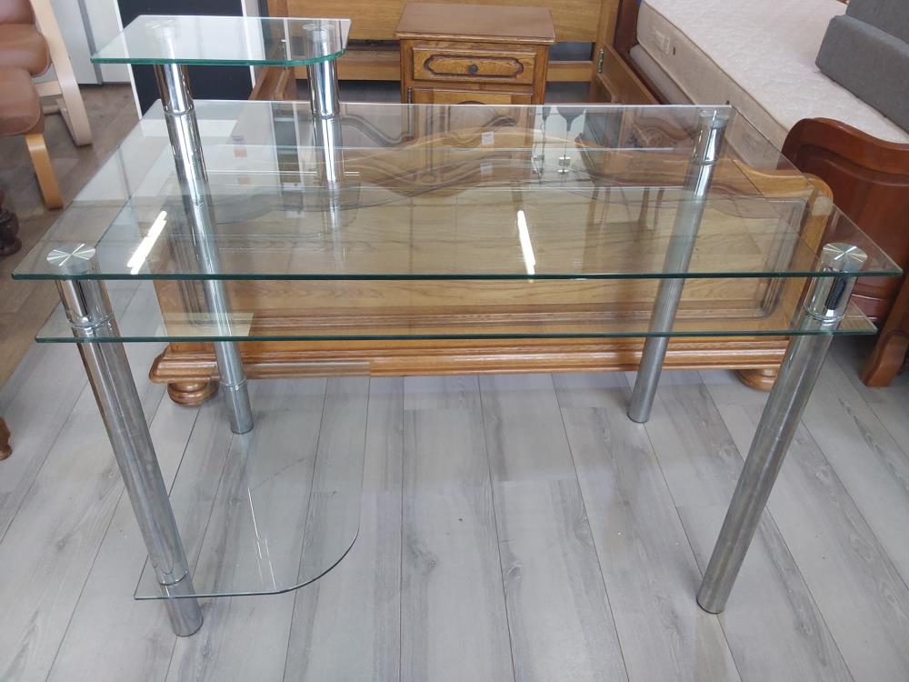 BUREAU EN VERRE PIED MÉTAL 