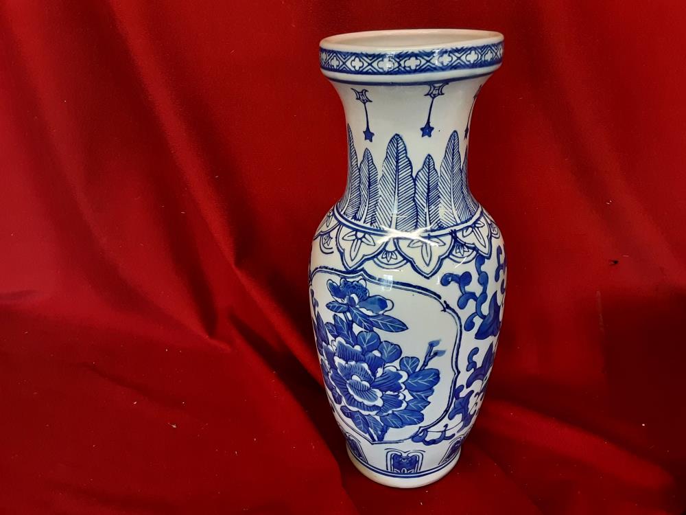 VASE DECOR FLEURS BLEUES
