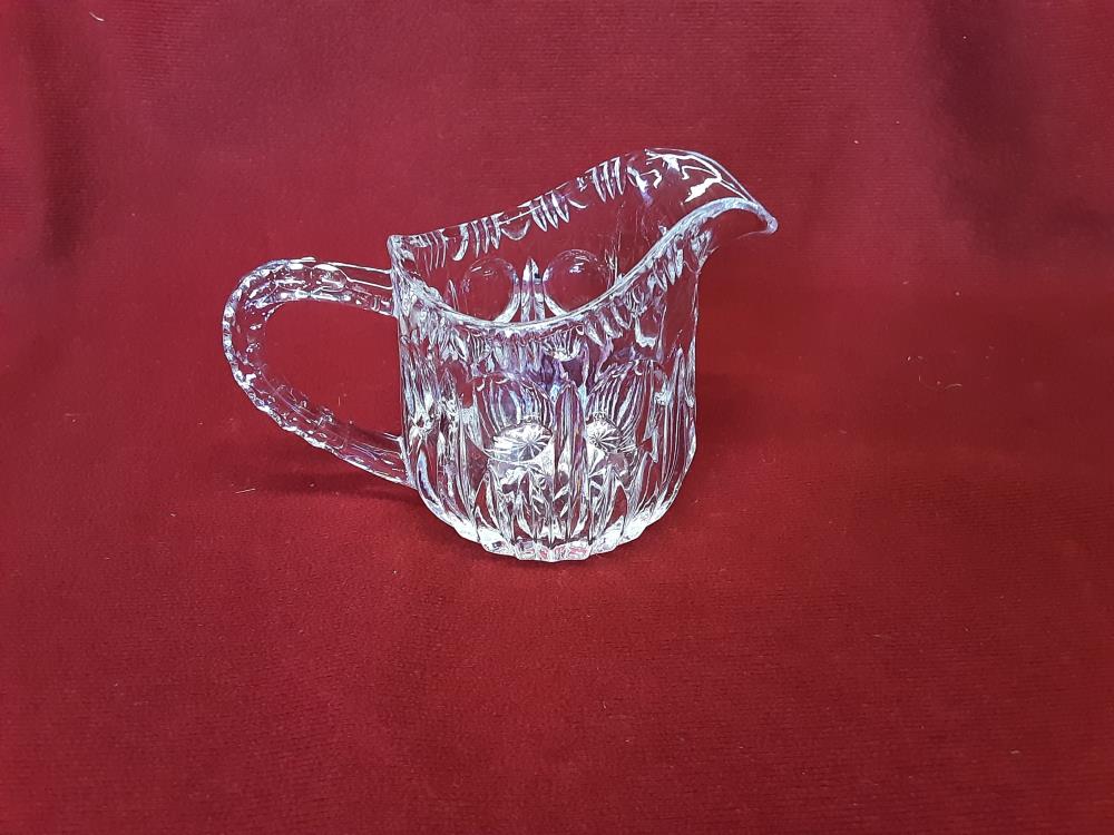 POT A LAIT EN CRISTAL