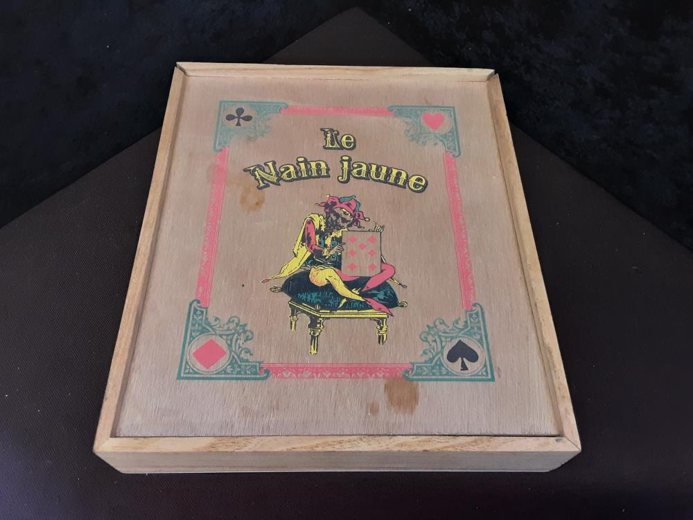 JEU EN BOIS LE NAIN JAUNE