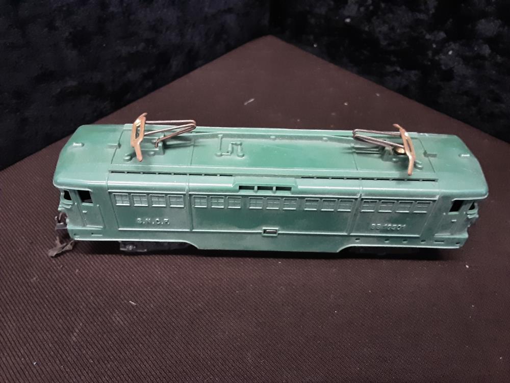 LOCOMOTIVE