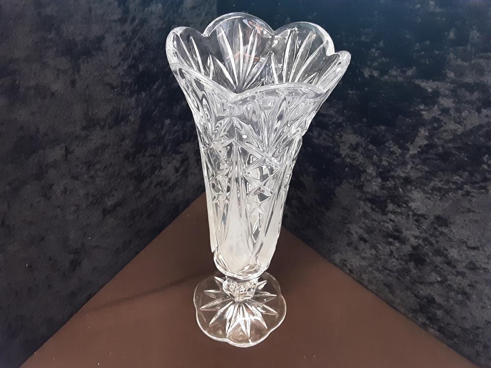 VASE EN CRISTAL LONG