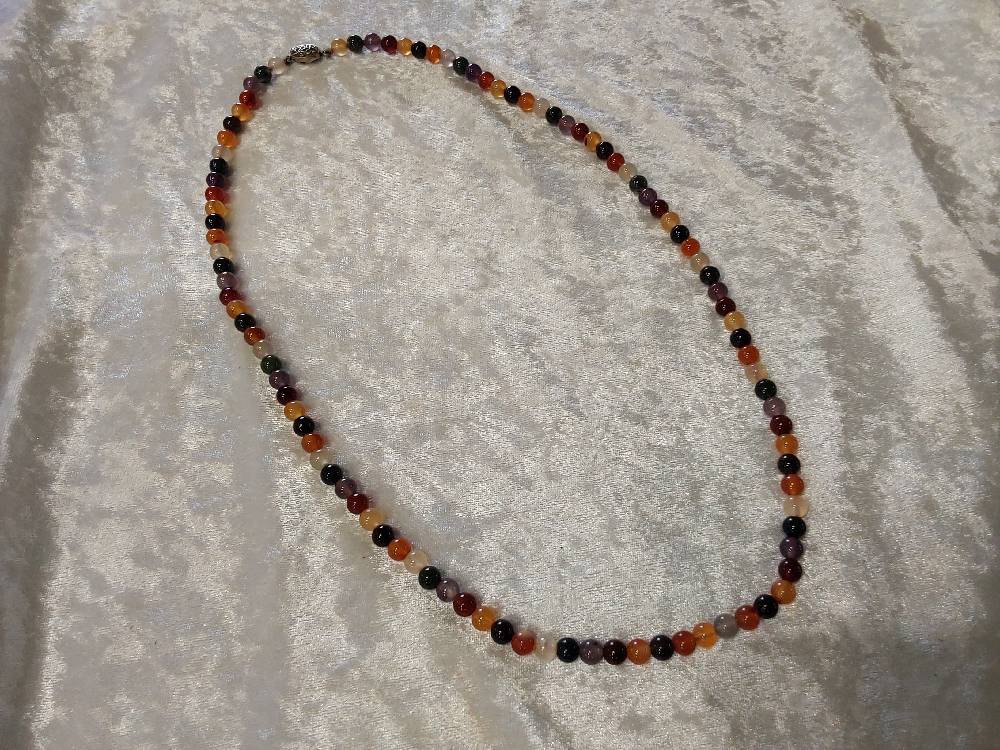 COLLIER PIERRE LES 7 CHAKRAS