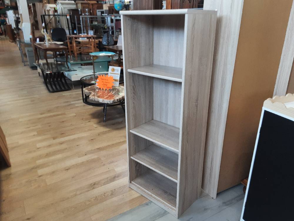 ETAGERE EN BOIS CLAIR