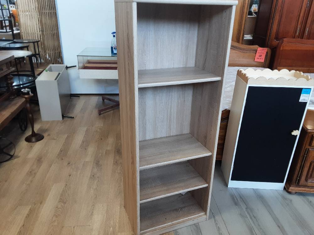 ETAGERE EN BOIS CLAIR