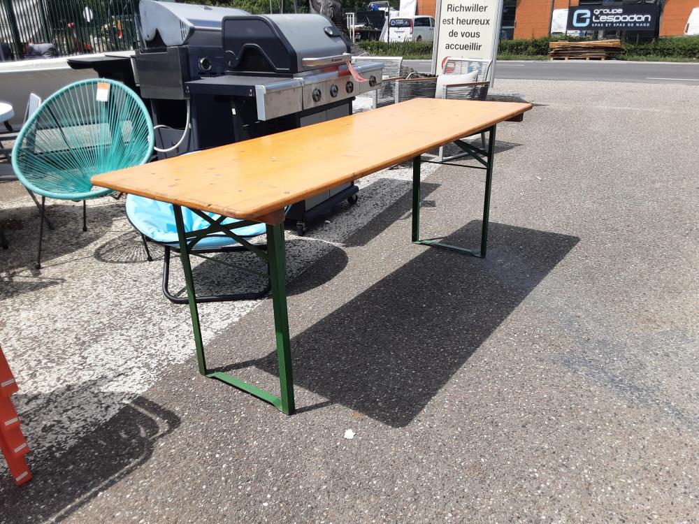 TABLE DE BRASSERIE PLIANTE 