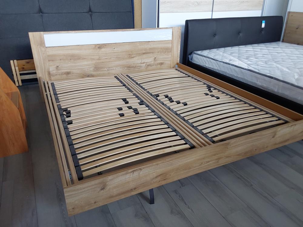 LIT COMPLET 180 X 200 + 2 SOMMIERS A LATTES COULEUR CHENE CLAIR