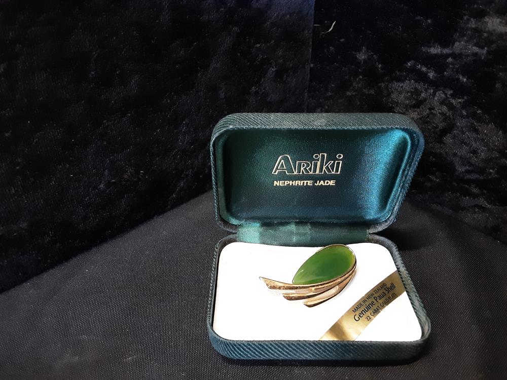 BROCHE PL-OR JADE VERT