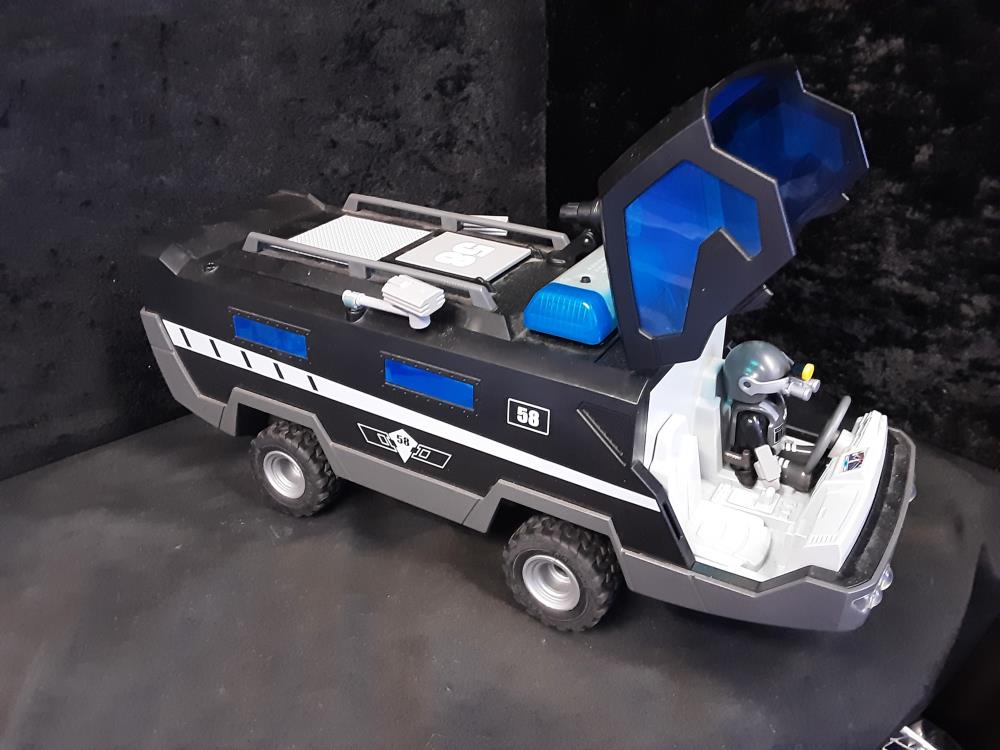 CAMION D'INTERVENTION POLICE  PLAYMOBIL