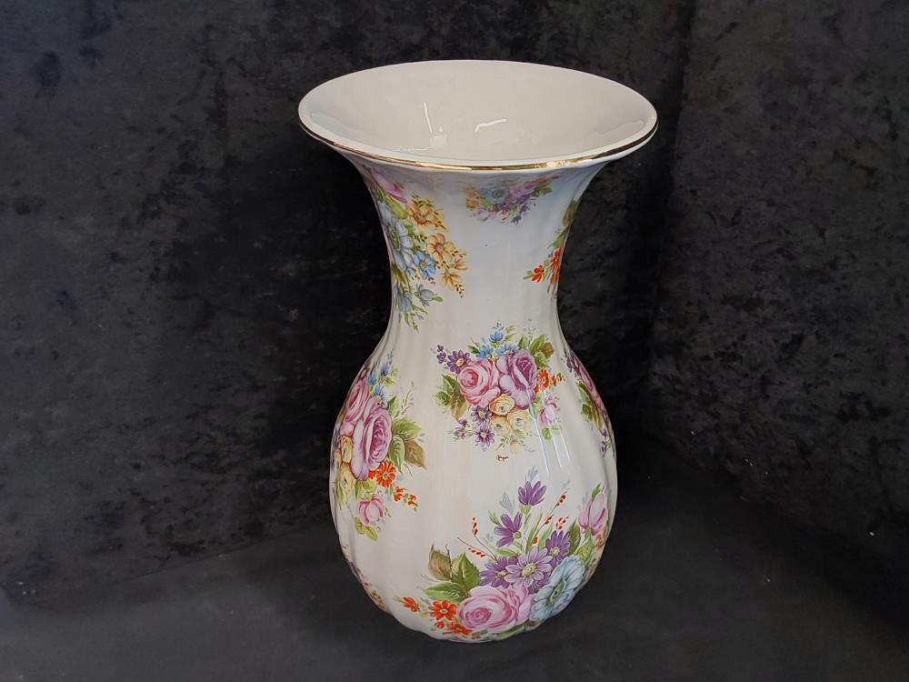 VASE GM DECOR FLEURS BORDURE DORÉE