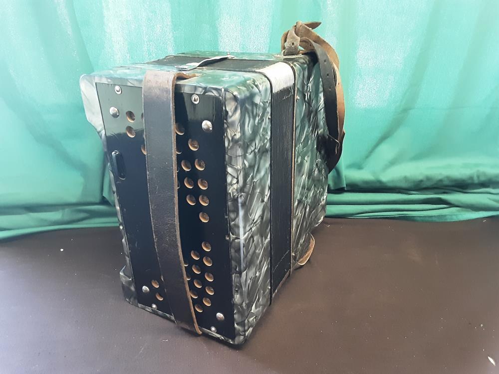 ACCORDEON HOHNER CLUB II B VICTORIA 