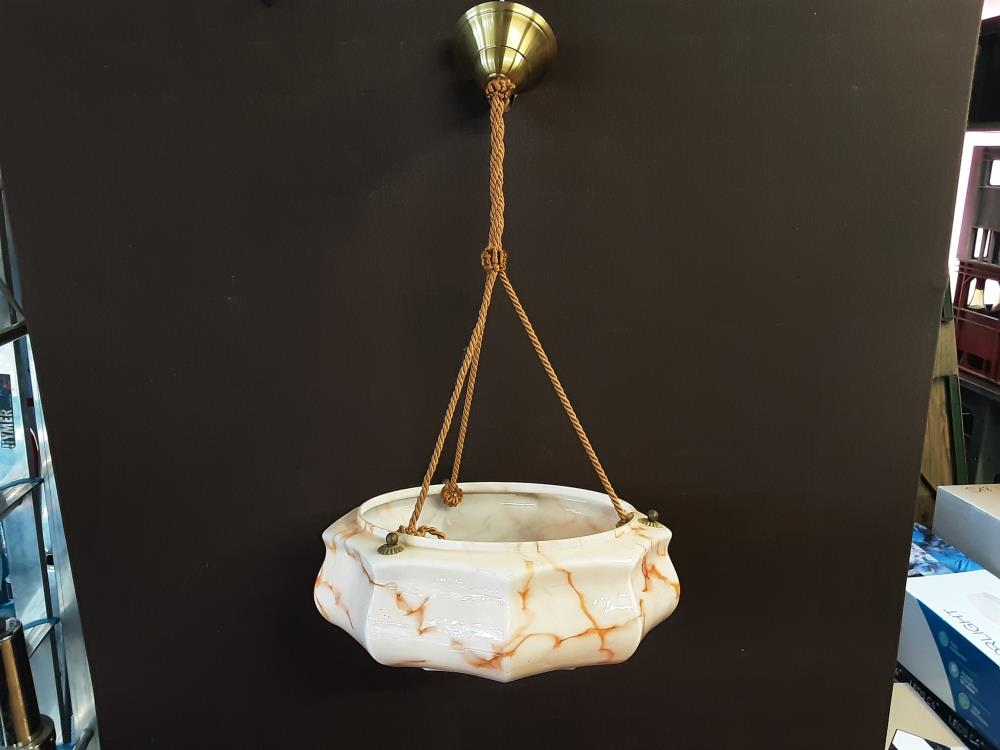 LAMPE SUSPENDUE OCTOGONALE EN OPALINE ROSE