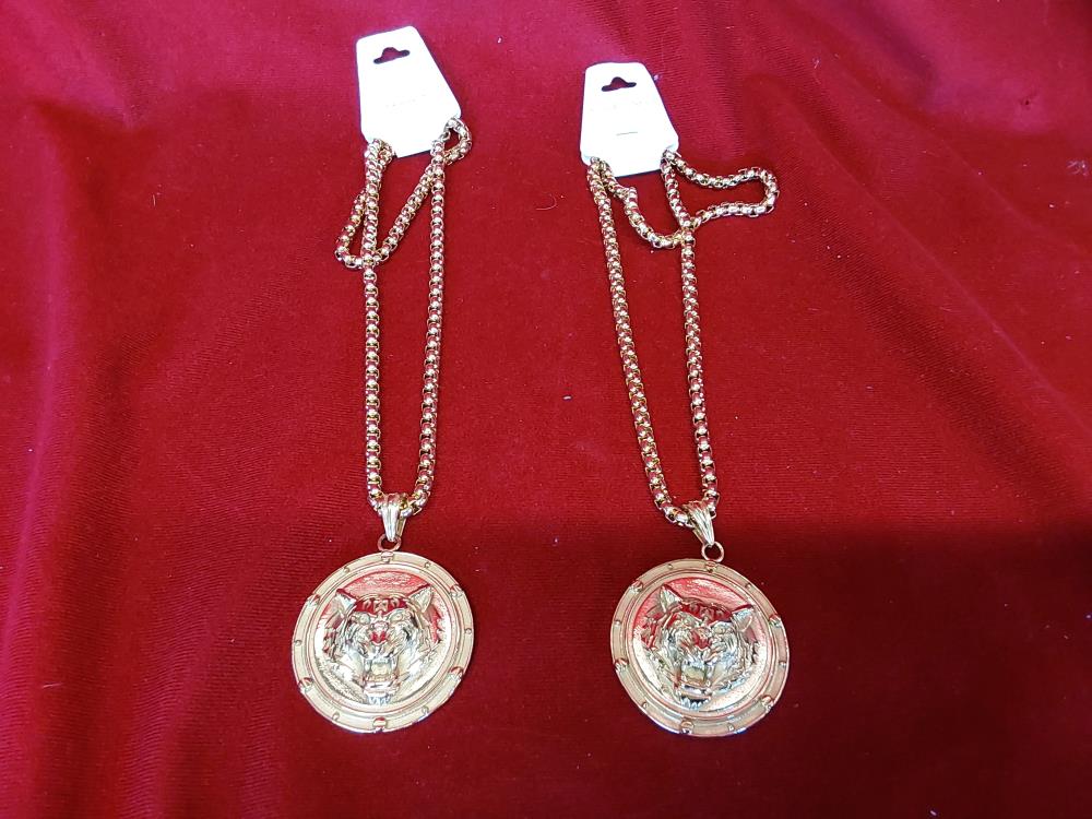 COLLIER ACIER INOXYDABLE DORÉ PENDENTIF ROND LION TGM 
