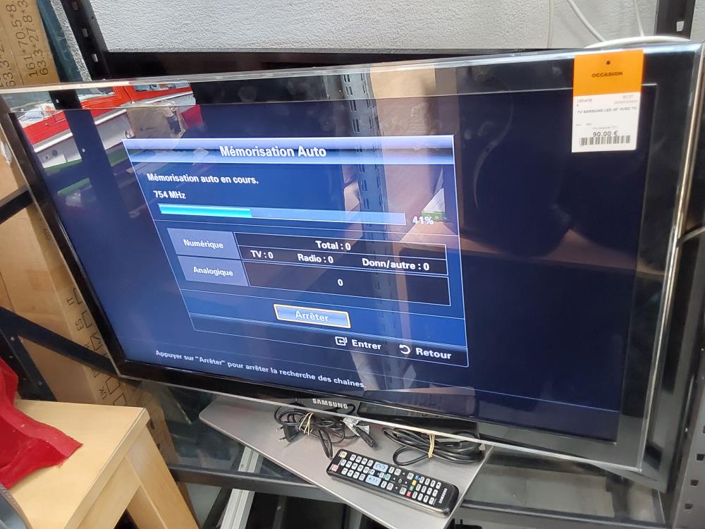 TV SAMSUNG LED 40" AVEC TC 