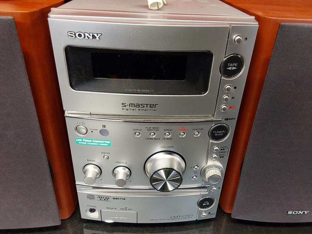 CHAINE HI-FI SONY (LECTEUR CD HS RADIO + CASSETTE OK) + TÉLÉCOMMANDE