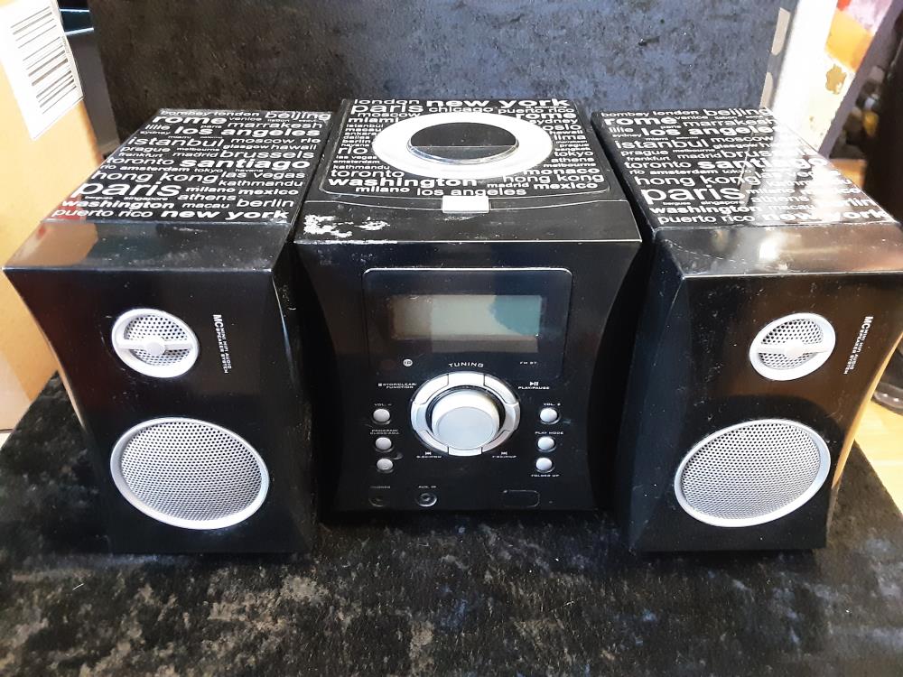 CHAINE HIFI NOIRE COMPACT