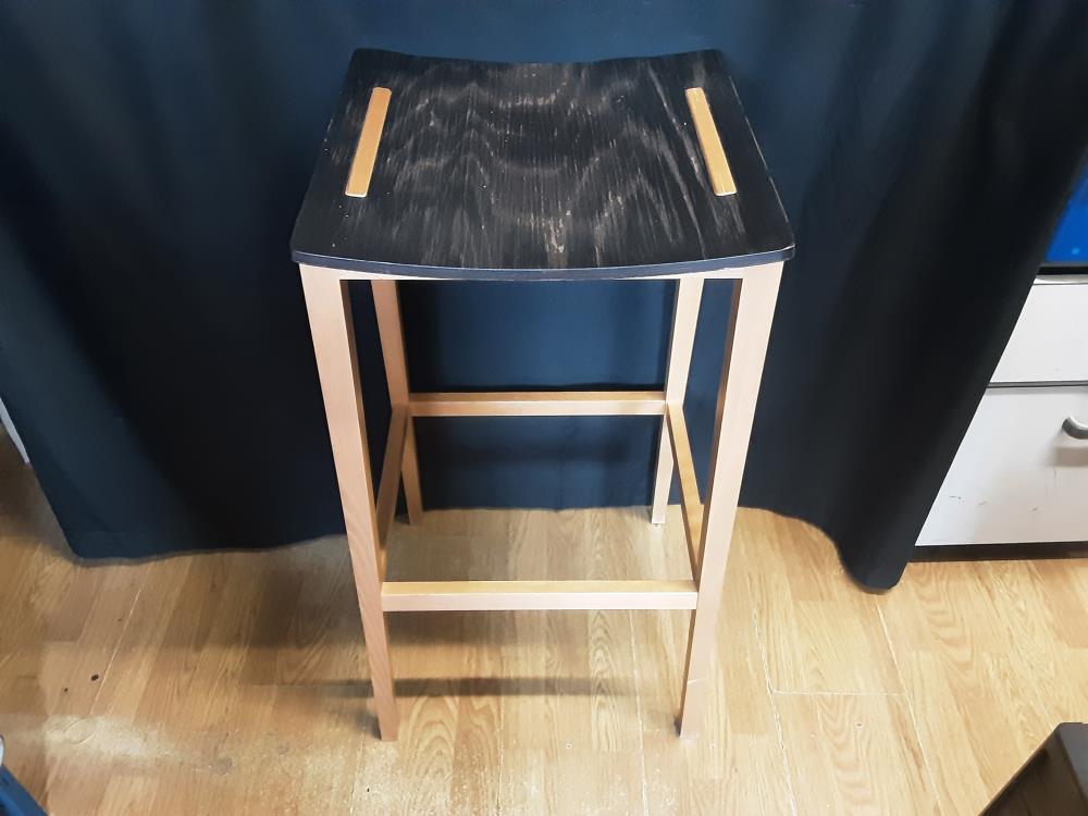 TABOURET LARGE BOIS BICOLORE