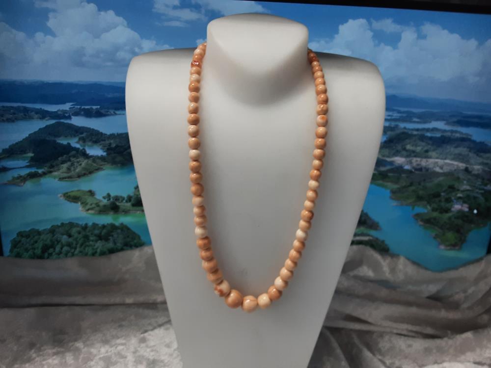 COLLIER PERLES COULEUR IVOIRE