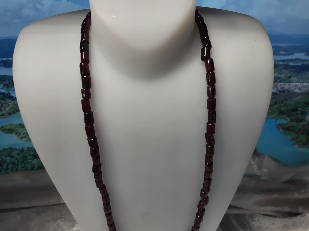COLLIER PIERRES VIOLETTES