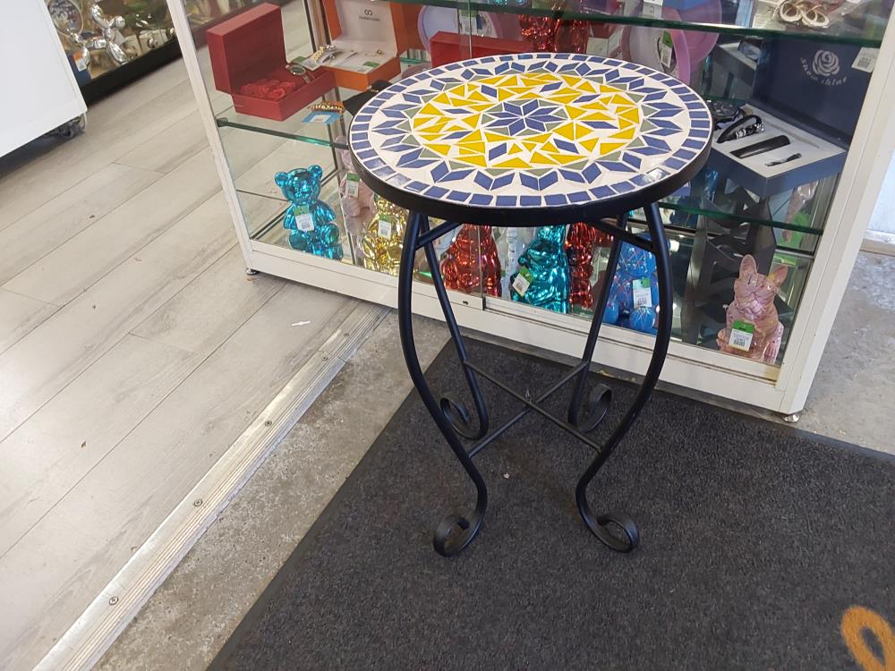 PORTE PLANTES PIEDS METAL PLATEAU MOSAIQUE
