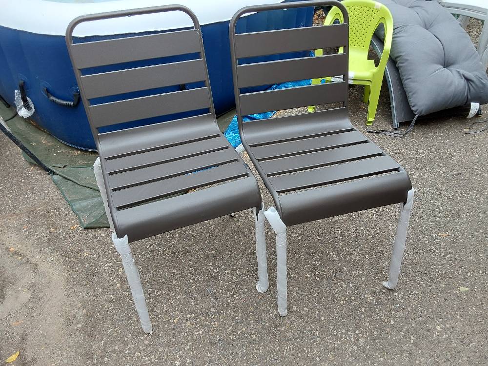 LOT DE 2 CHAISES DE JARDIN MÉTAL GRIS FONCÉ (120585) 2ÈME CHOIX