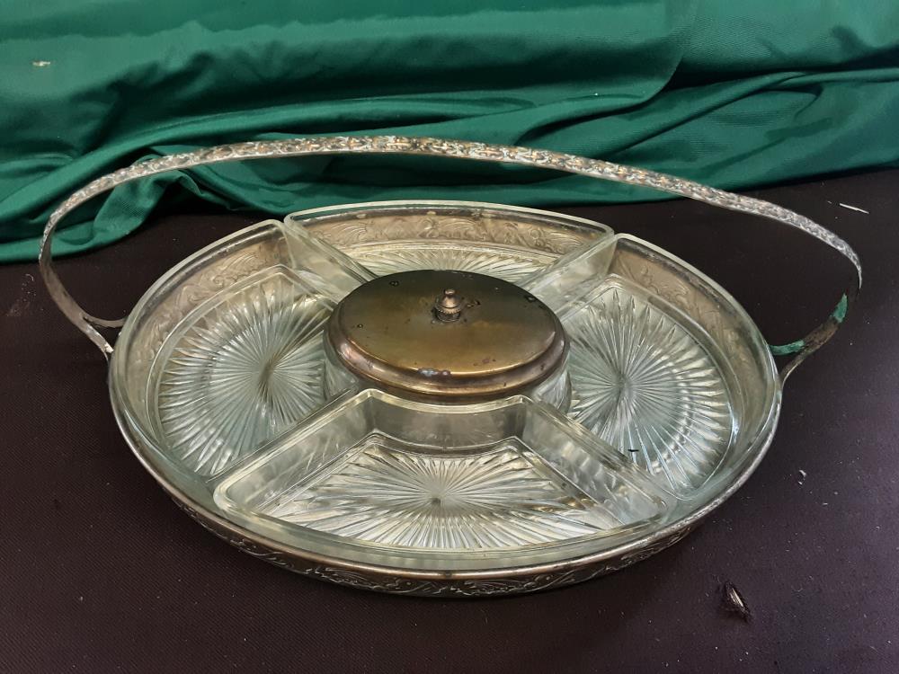 PLAT OVALE SEPARATEUR M.A ET VERRE