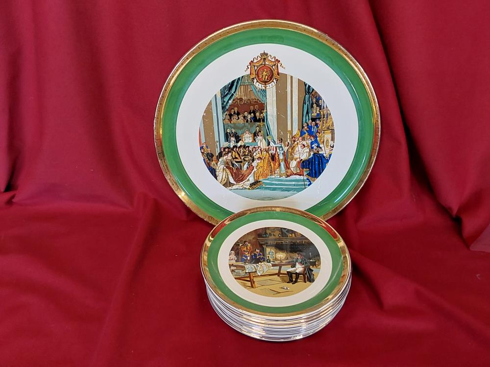 SERVICE A DESSERT PLAT + 12 ASSIETTES VERTES BORDURES DORÉES MOTIF SOLDATS